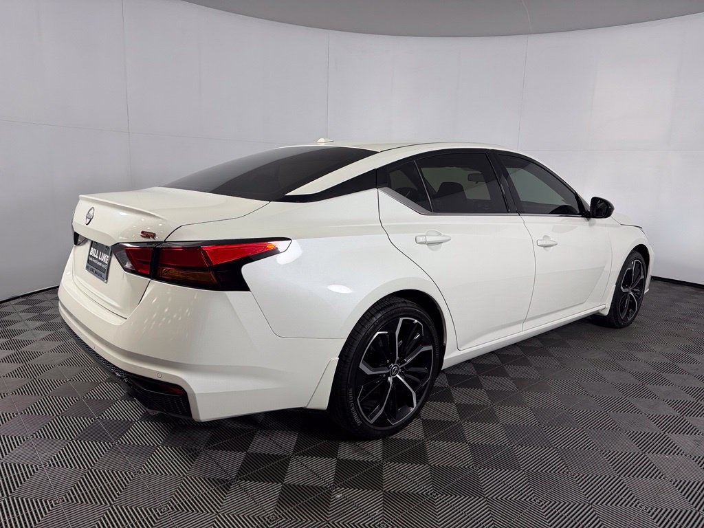 Used 2025 Nissan Altima 2.5 SR FWD image 8