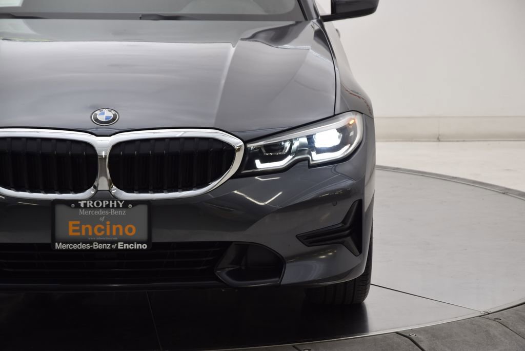 Used 2021 BMW 330i Sedan w/ Driving Assistance Package image 10