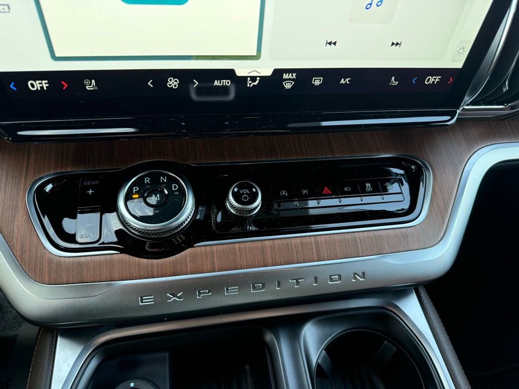 New 2026 Ford Expedition Max King Ranch image 13