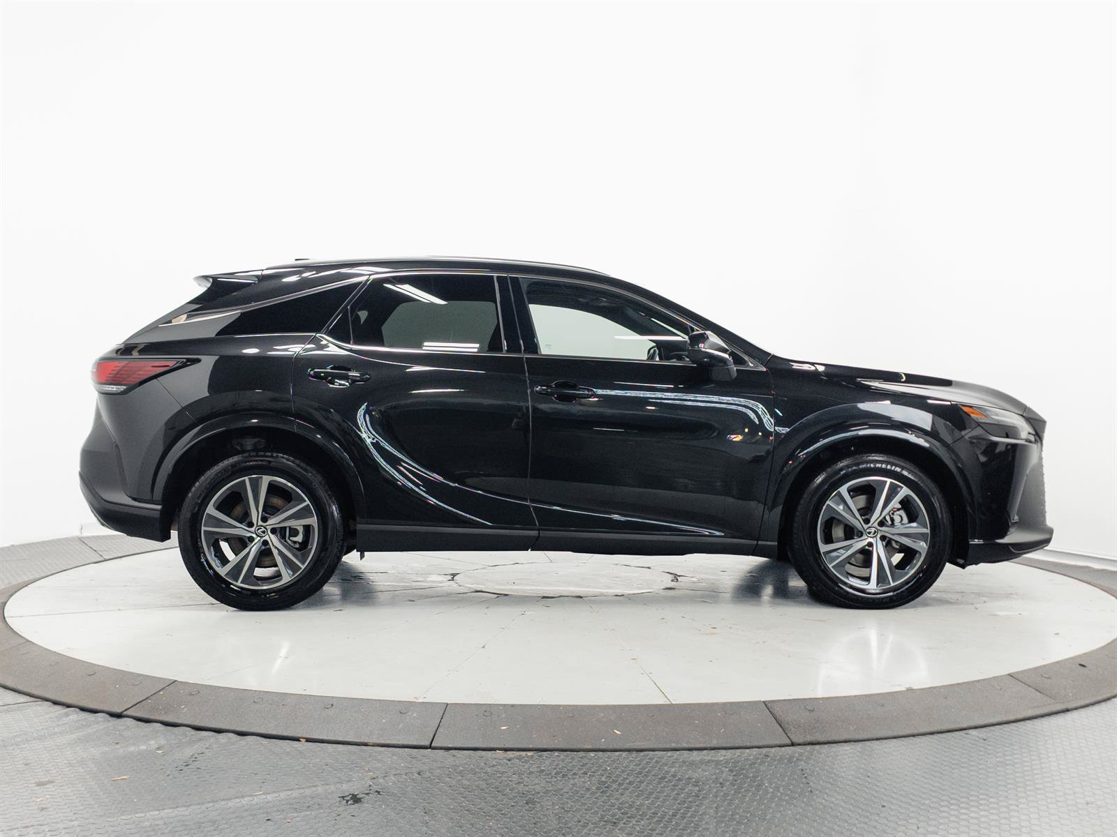 Used 2024 Lexus RX 350 Premium w/ Convenience Package AWD/4WD image 15