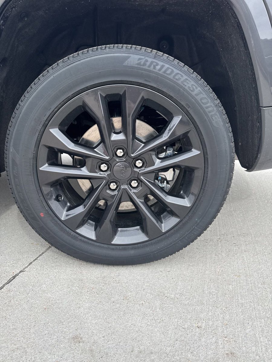 New 2026 Jeep Grand Cherokee L Limited AWD/4WD image 35