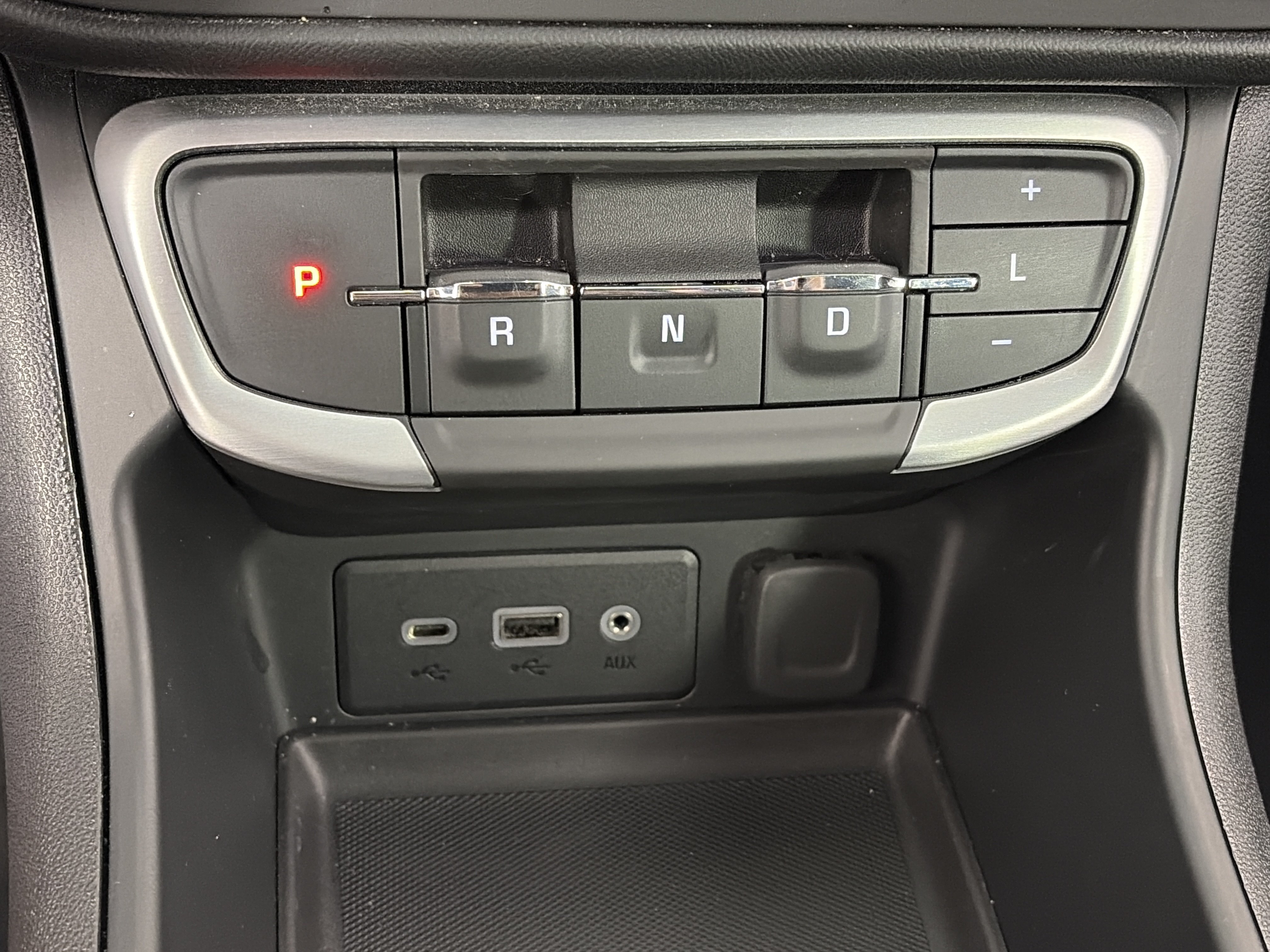 Used 2023 GMC Terrain SLE FWD image 21
