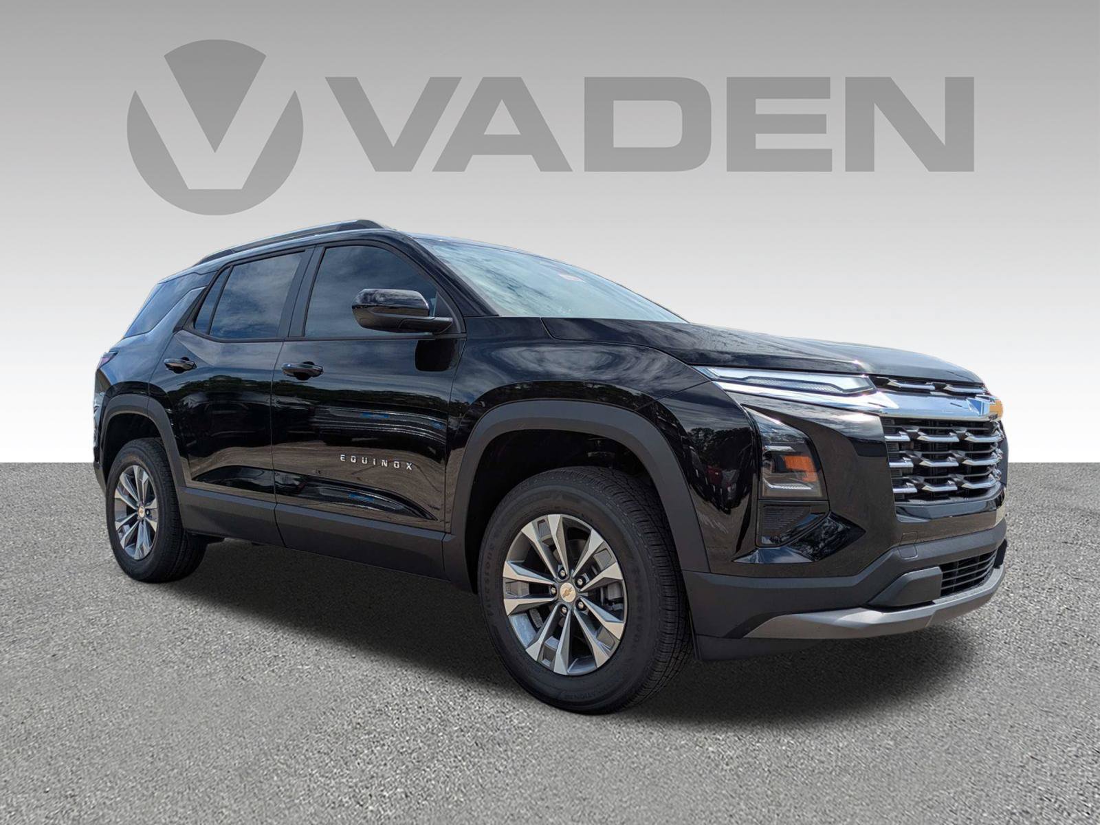 New 2027 Chevrolet Equinox LT FWD image 3