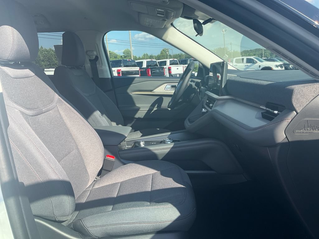 New 2026 Ford Explorer Active RWD image 12