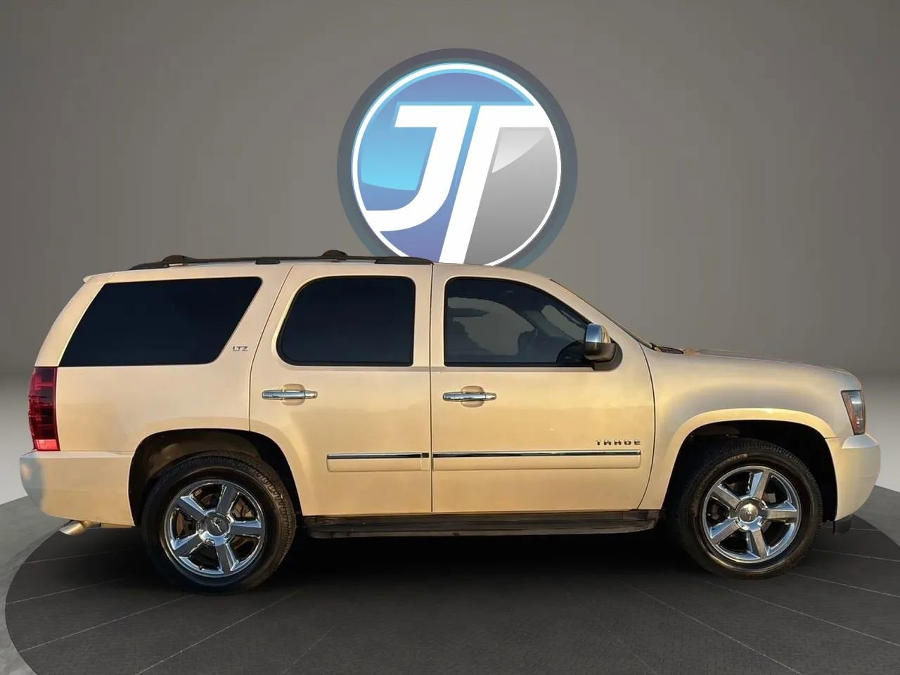 Used 2012 Chevrolet Tahoe LTZ image 7