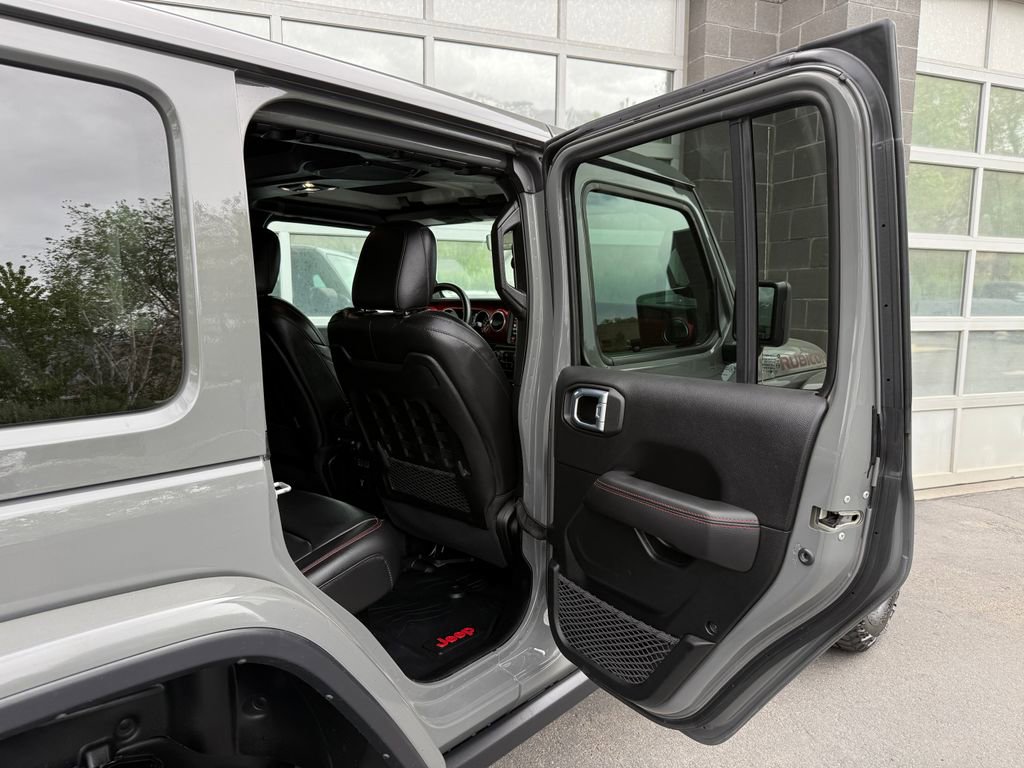 Used 2021 Jeep Wrangler Unlimited Rubicon AWD/4WD image 23