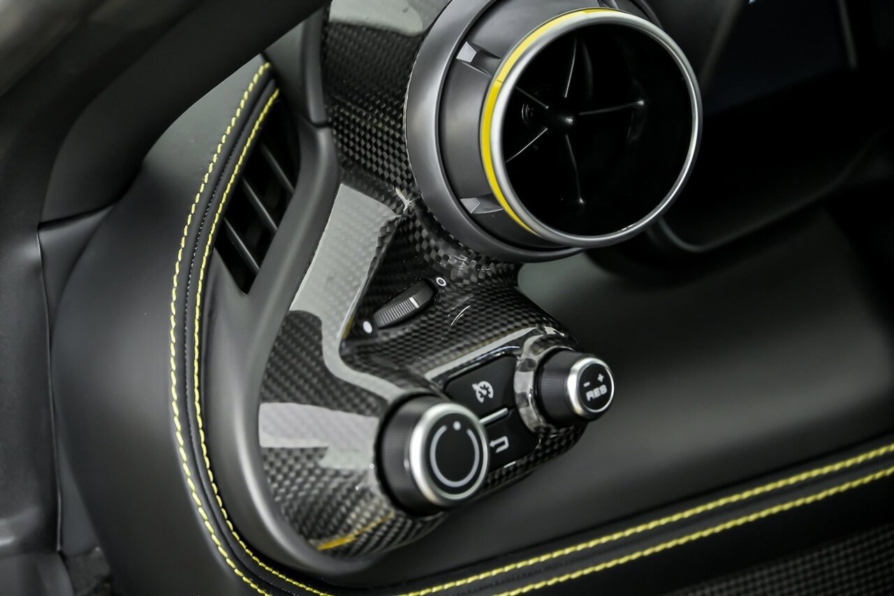 Used 2021 Ferrari F8 Tributo RWD image 27