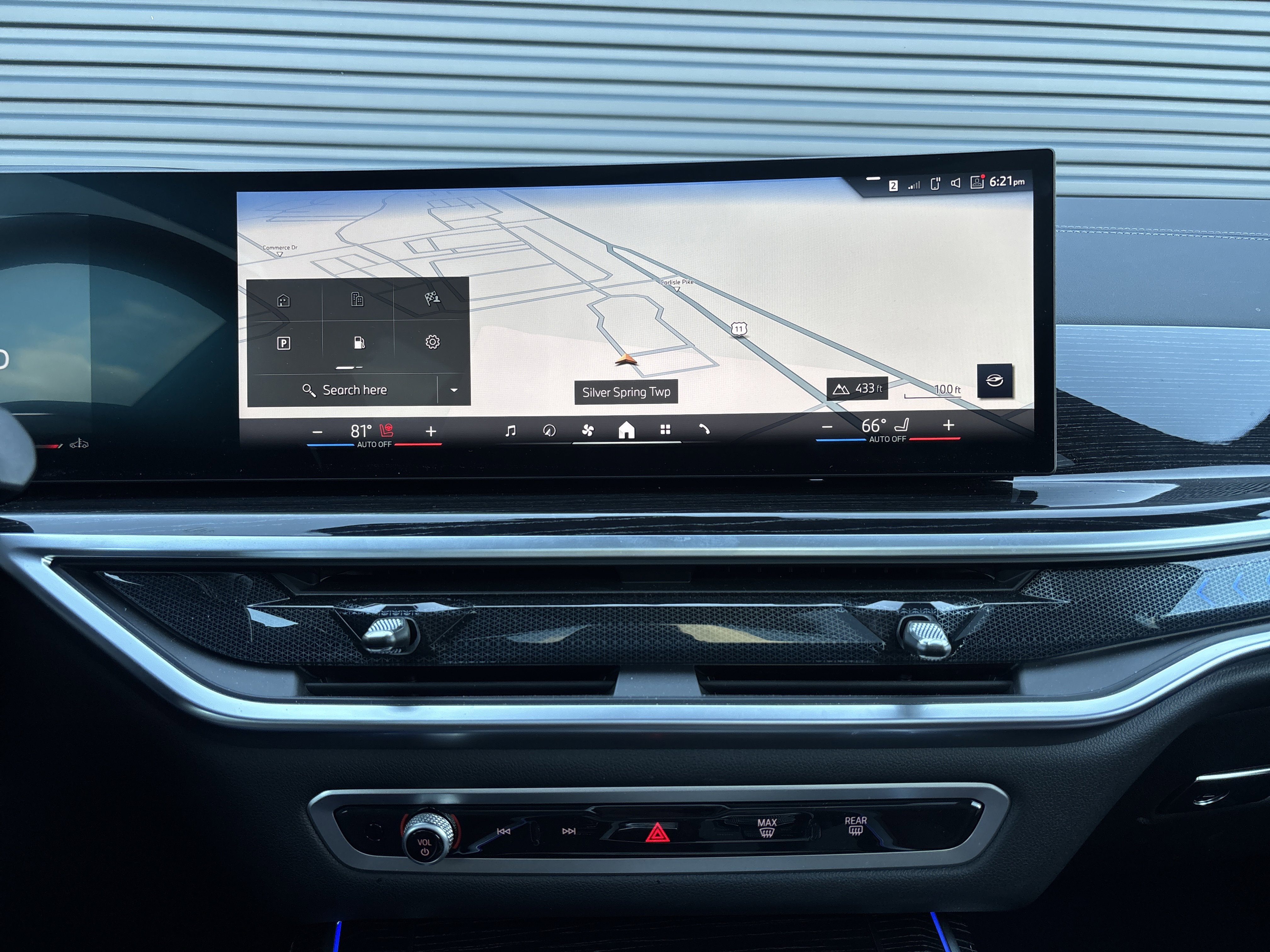 Used 2026 BMW X7 xDrive40i w/ M Sport Package image 18