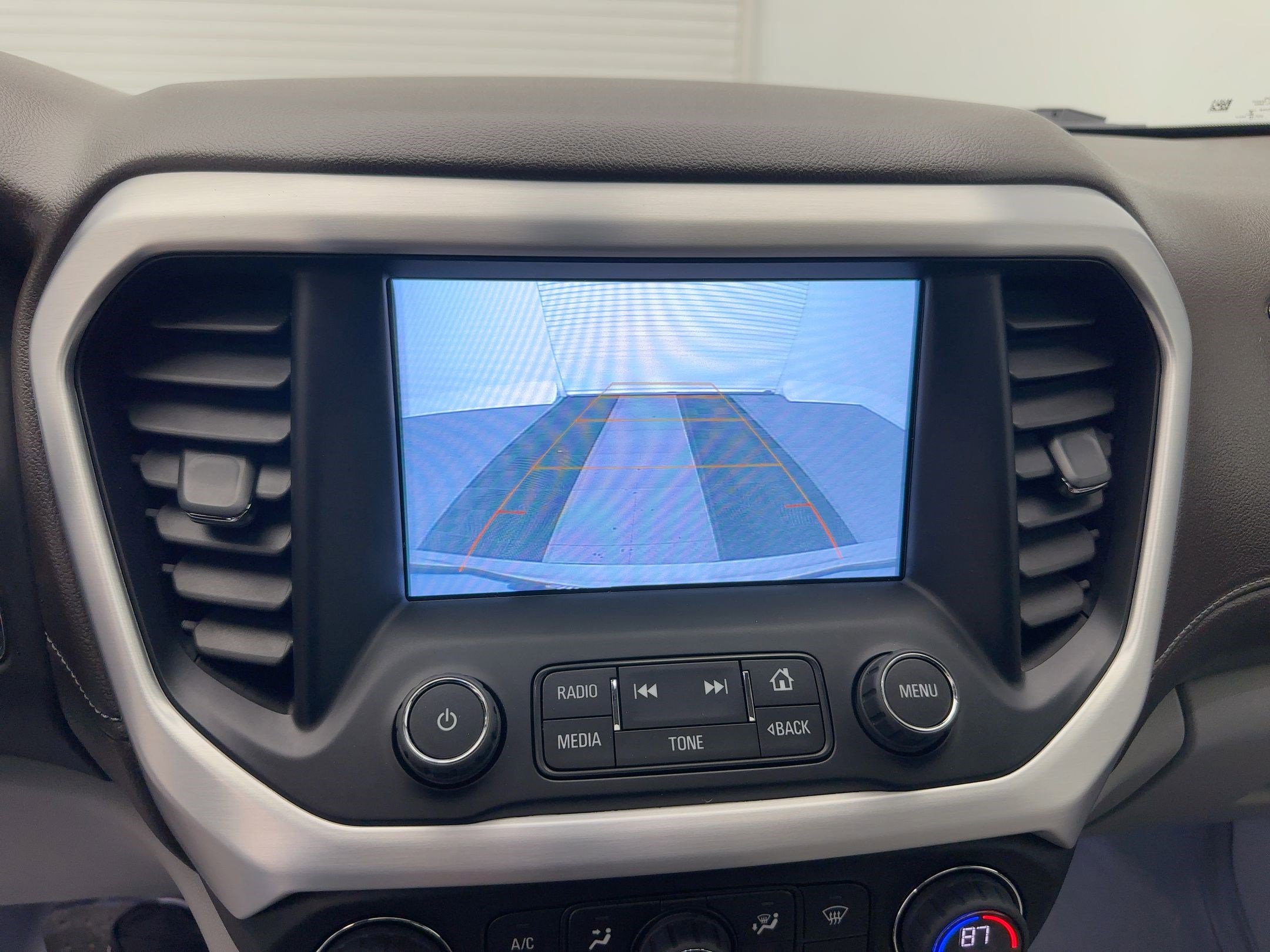 Used 2019 GMC Acadia SLT image 25