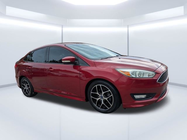 Used 2015 Ford Focus SE w/ SE Sport Package