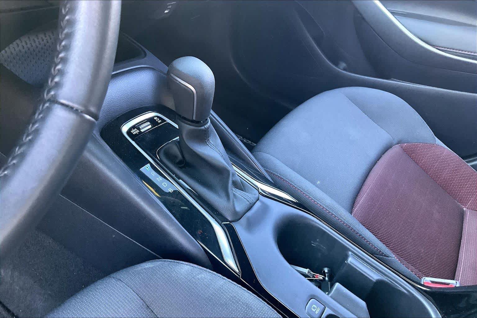 Used 2025 Toyota Corolla SE FWD image 15