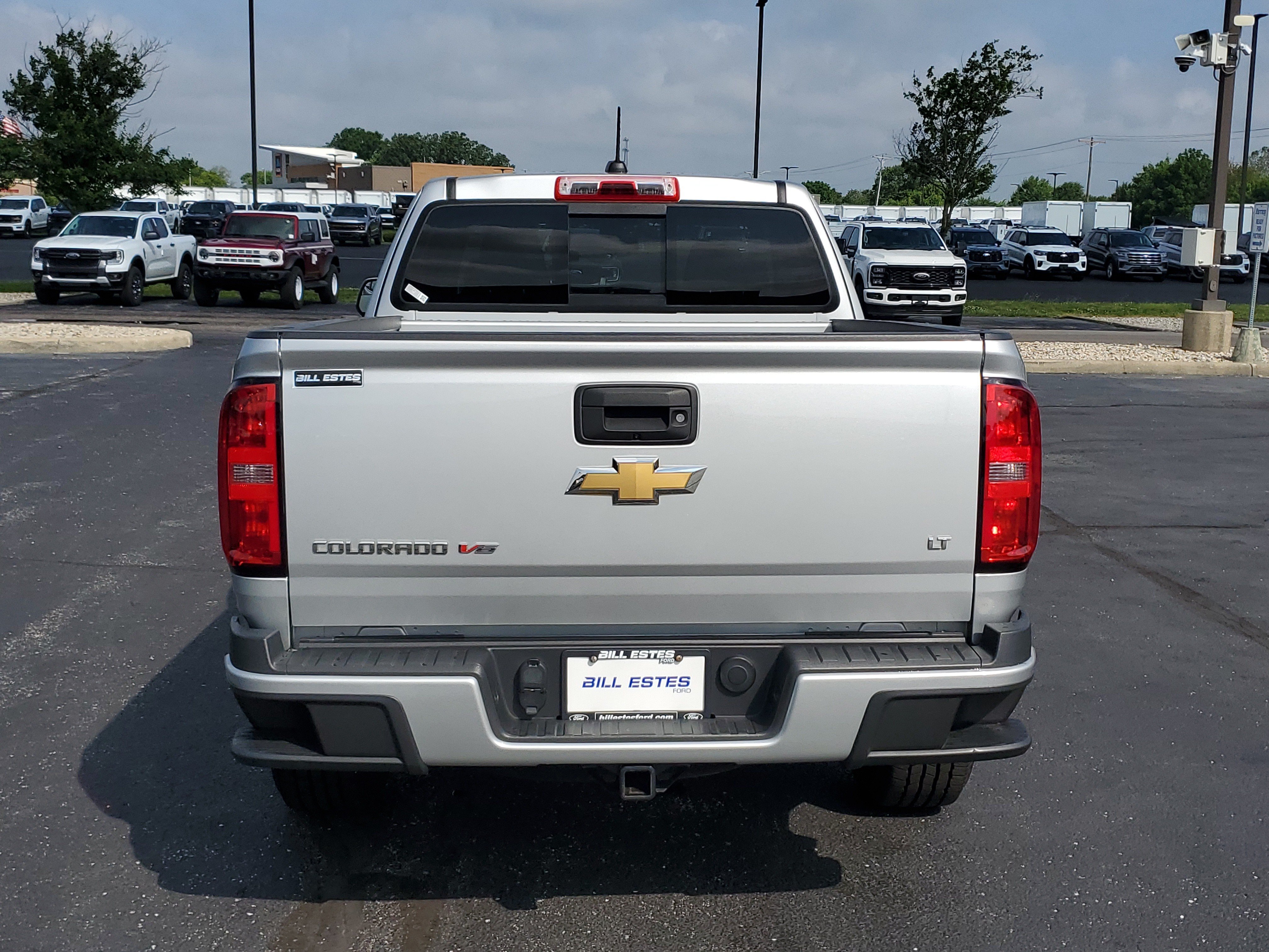 Used 2017 Chevrolet Colorado LT w/ LT Convenience Package RWD image 3