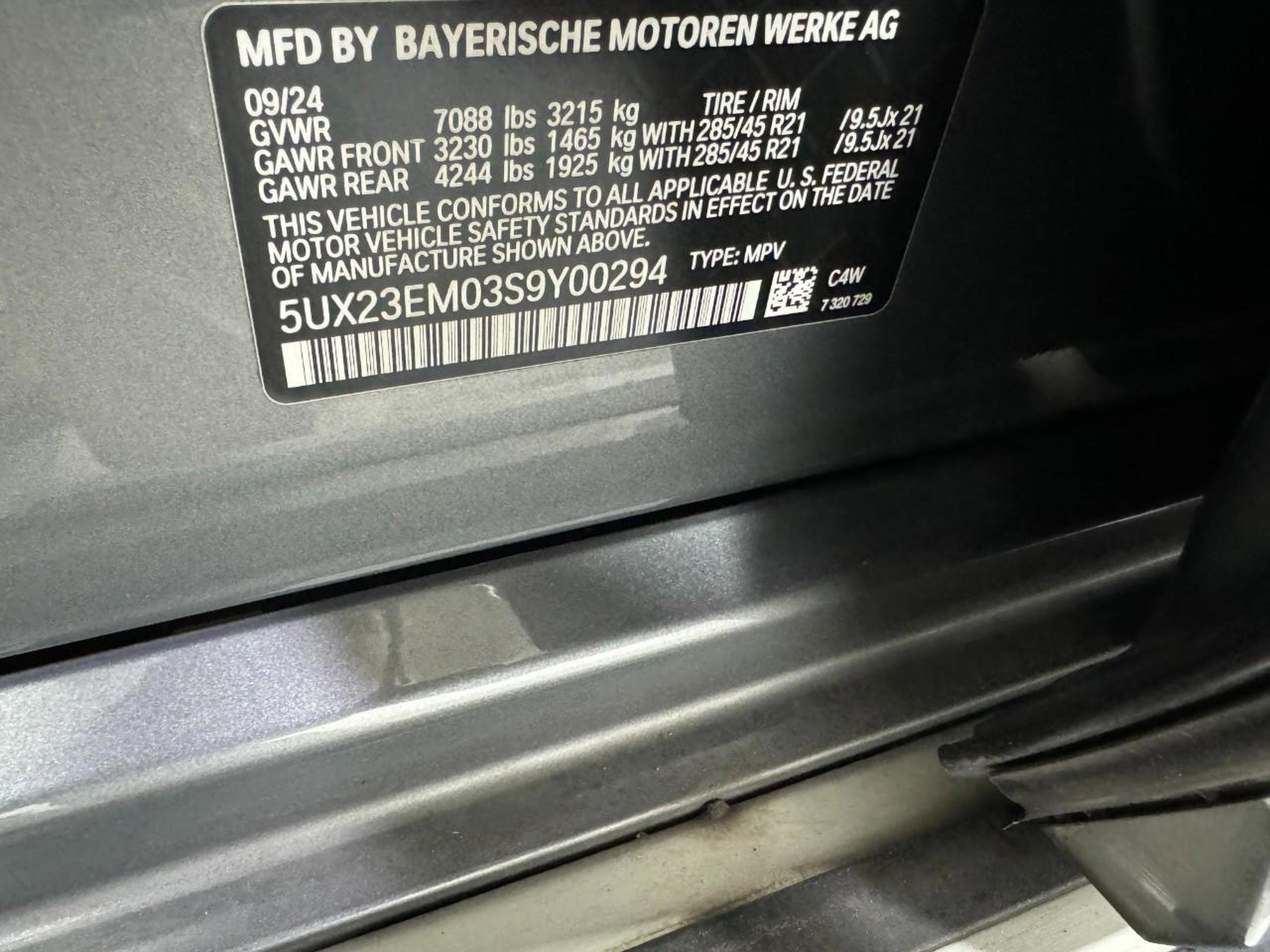 Used 2025 BMW X7 xDrive40i image 38