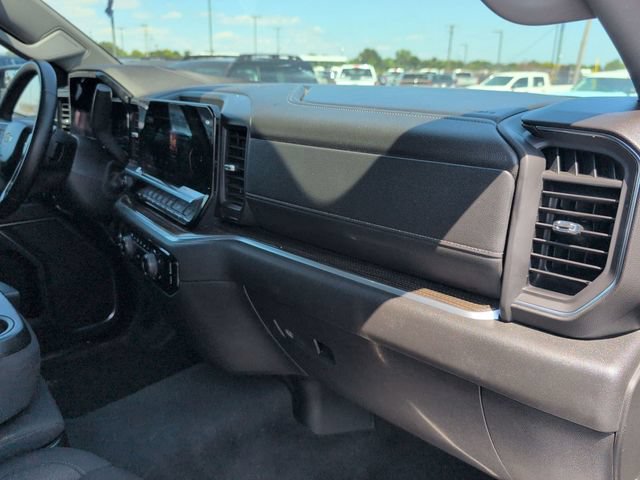 Used 2024 Chevrolet Silverado 1500 LT AWD/4WD image 20