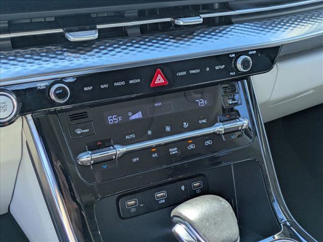 Used 2023 Kia Carnival SX Prestige image 18