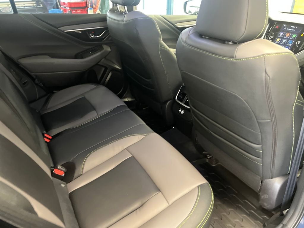 Used 2024 Subaru Outback Onyx Edition w/ Popular Package #2 image 40