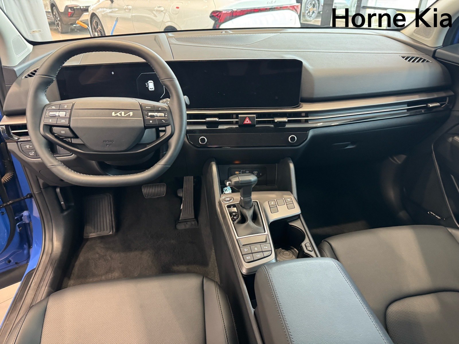 New 2026 Kia Sportage SX FWD image 14