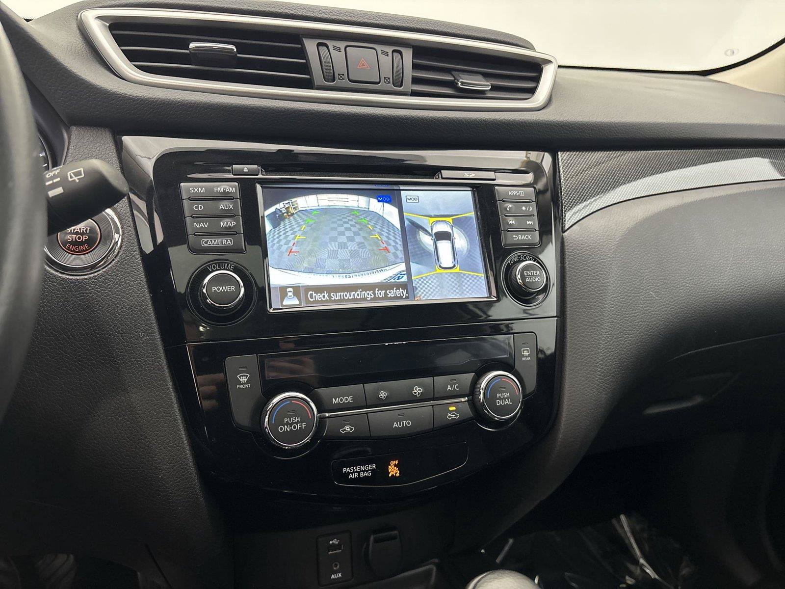 Used 2016 Nissan Rogue SL w/ SL Premium Package FWD image 30