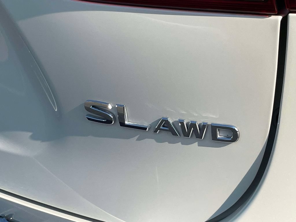 Used 2022 Nissan Rogue Sport SL AWD/4WD image 10