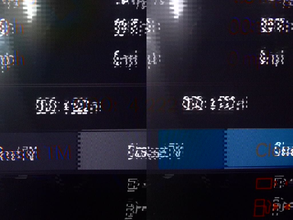 Certified 2025 Volvo XC90 T8 Plus image 25