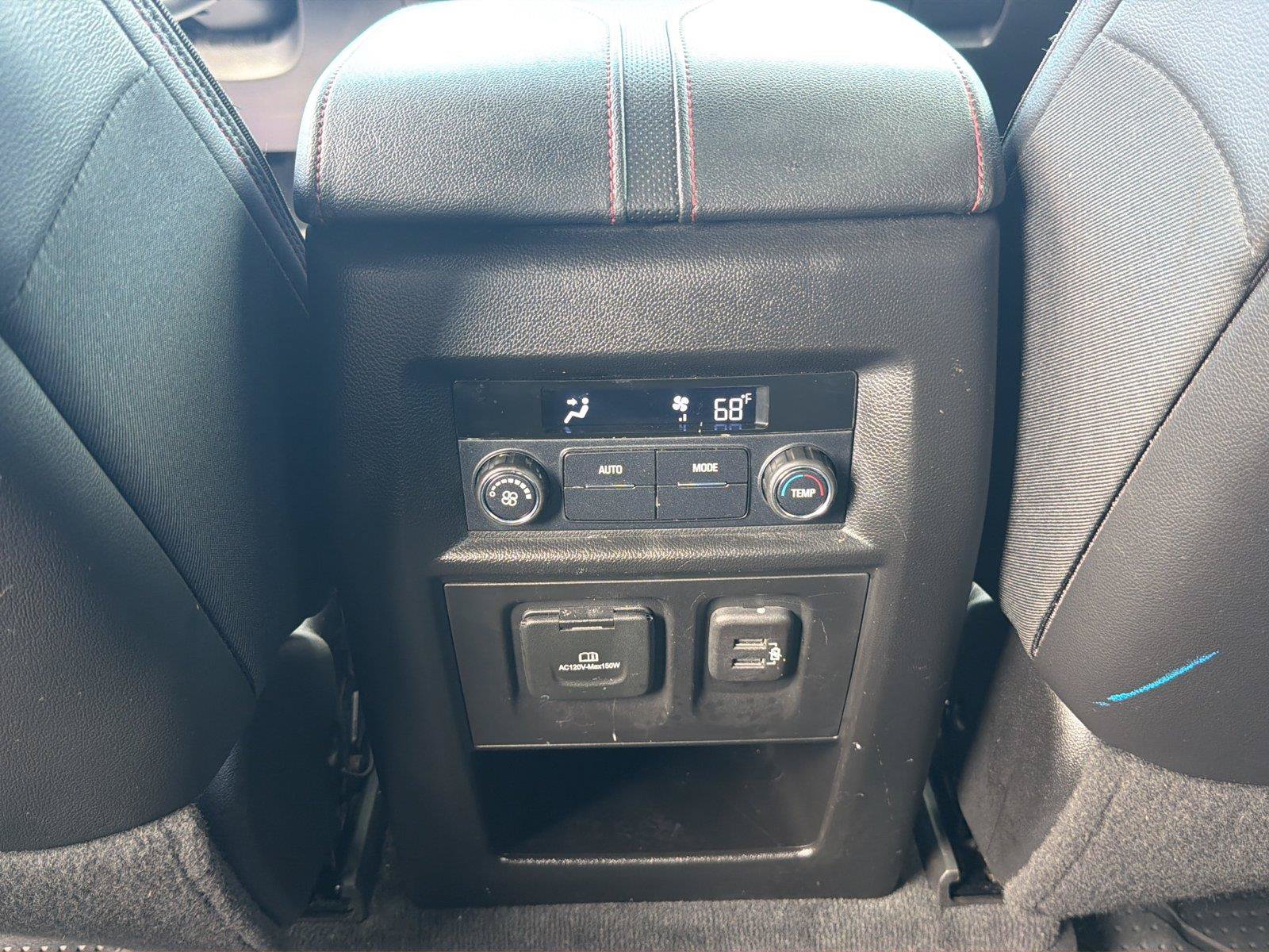 Used 2022 Chevrolet Traverse RS FWD image 21
