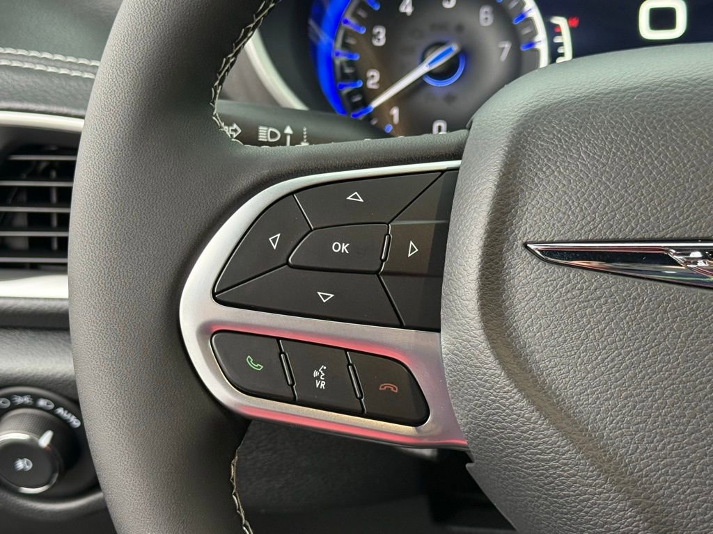 New 2026 Chrysler Pacifica Select image 23