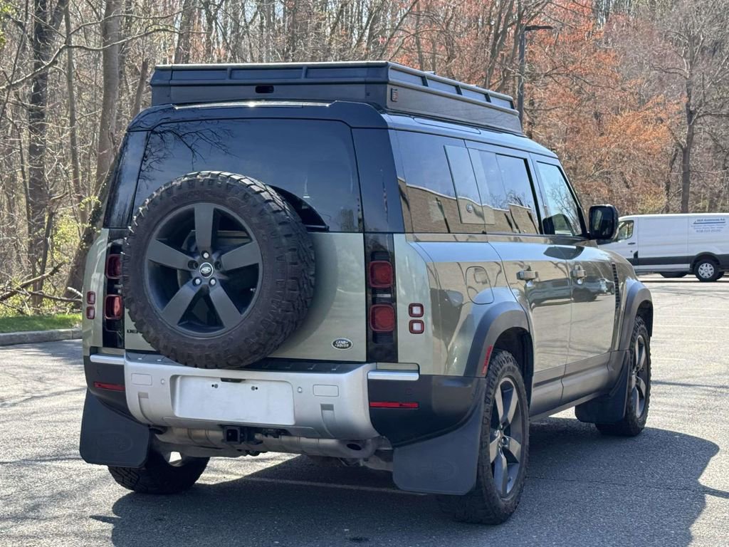 Used 2020 Land Rover Defender 110 SE image 5
