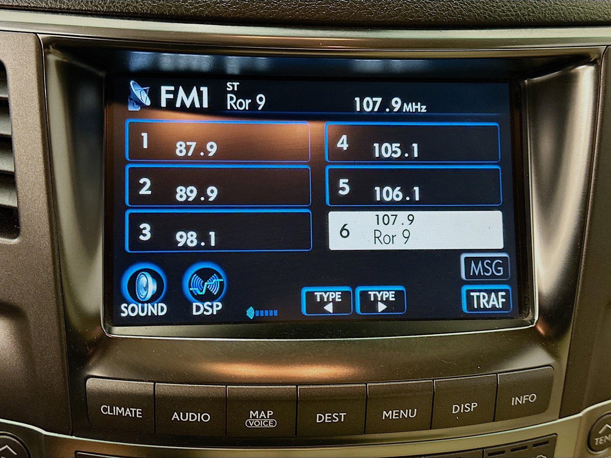 Used 2009 Lexus LX 570 4WD image 21