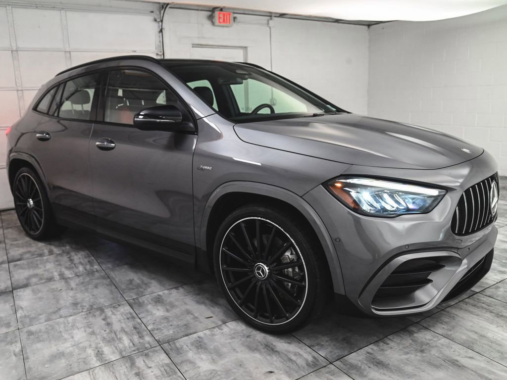 Used 2024 Mercedes-Benz GLA 35 AMG 4MATIC image 3