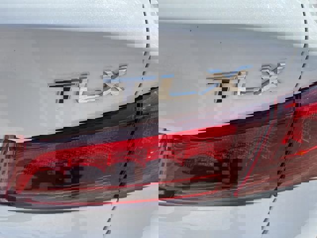 Used 2015 Acura TLX FWD image 5