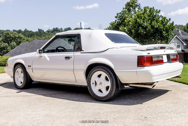 Used 1993 Ford Mustang LX RWD image 16