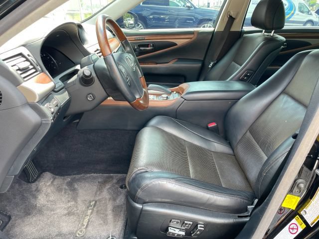Used 2013 Lexus LS 600h L AWD/4WD image 25