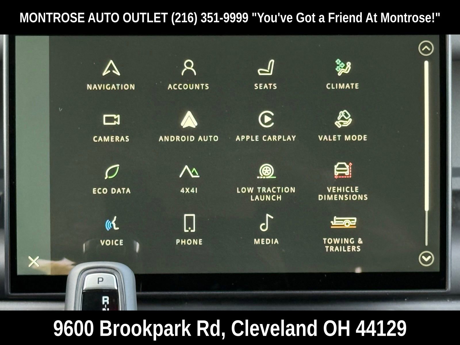 New 2025 Land Rover Defender 110 X-Dynamic SE image 22