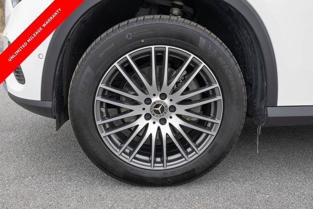 Certified 2025 Mercedes-Benz GLC 300 4MATIC image 5