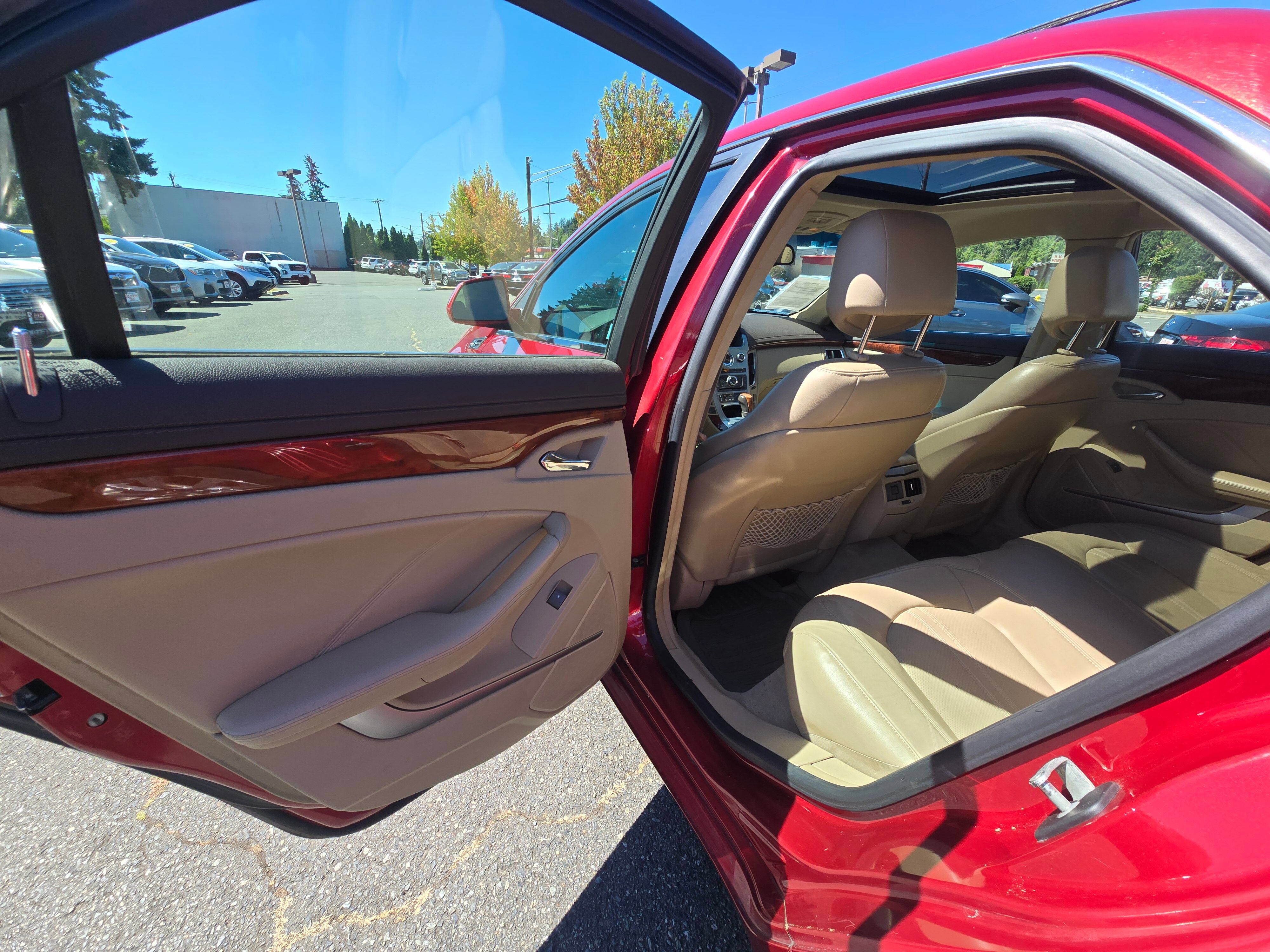 Used 2008 Cadillac CTS 3.6 AWD w/ Luxury Level Two Package image 15