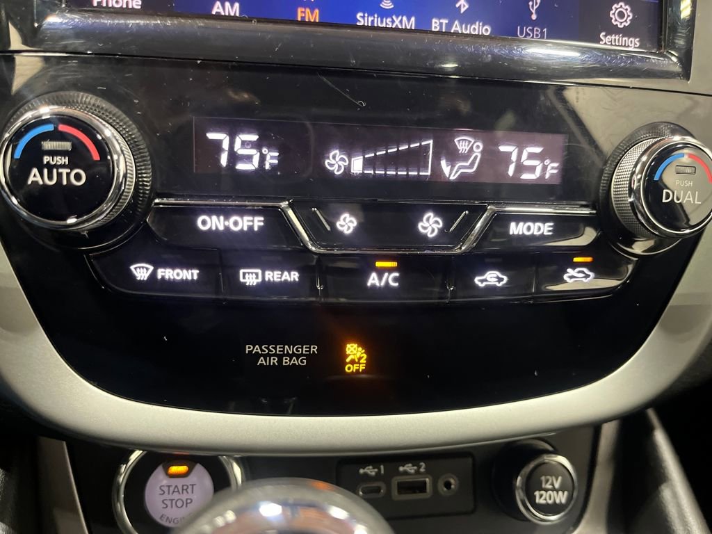 Used 2019 Nissan Murano SV w/ Premium Package image 14
