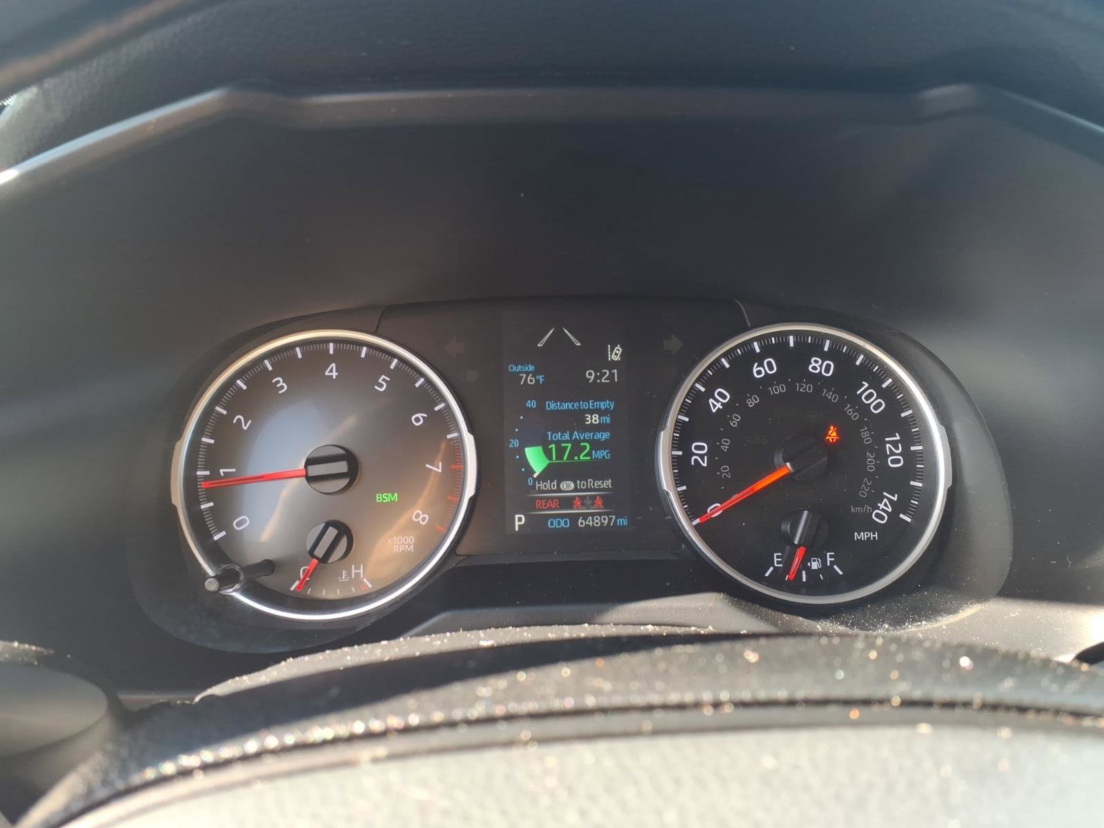 Used 2022 Toyota RAV4 XLE w/ Convenience Package image 17