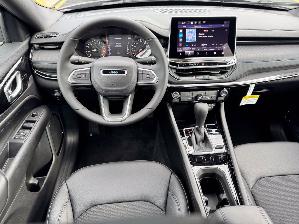 New 2026 Jeep Compass Latitude AWD/4WD image 18