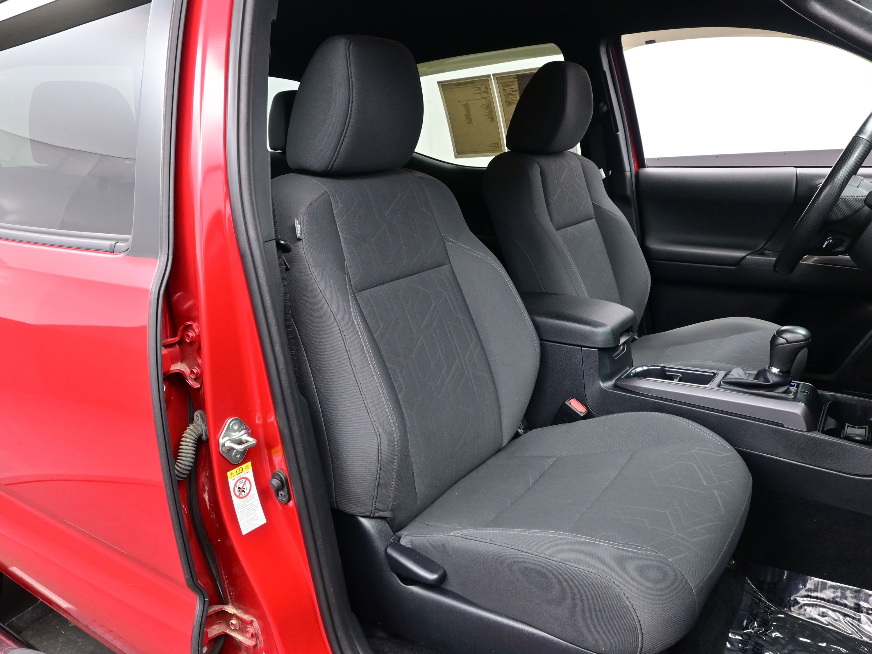 Used 2019 Toyota Tacoma TRD Sport image 13