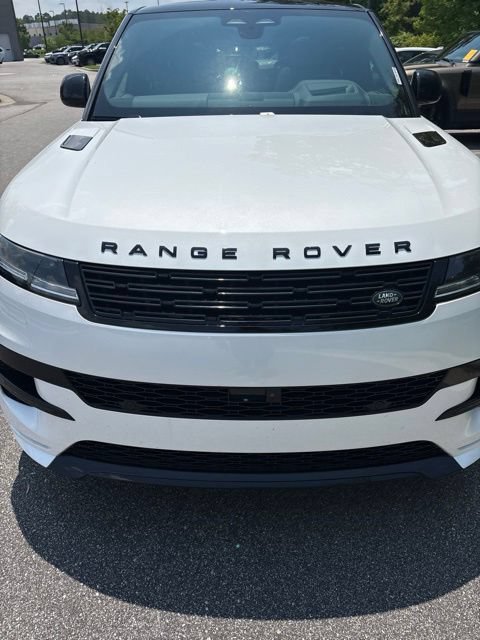 Used 2026 Land Rover Range Rover Sport Dynamic SE AWD/4WD image 12