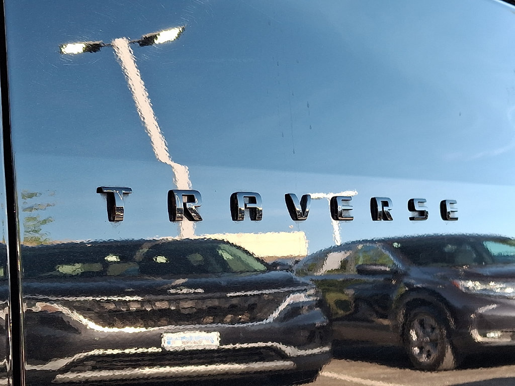 Used 2023 Chevrolet Traverse RS AWD/4WD image 33