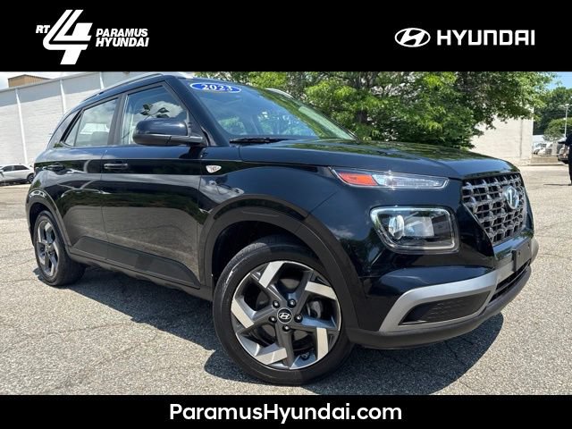 Used 2023 Hyundai Venue SEL FWD 360° Tour