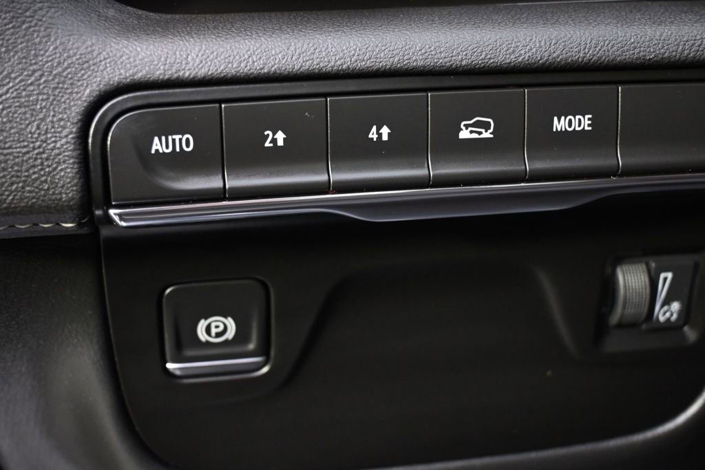 Certified 2023 Cadillac Escalade Premium Luxury image 26