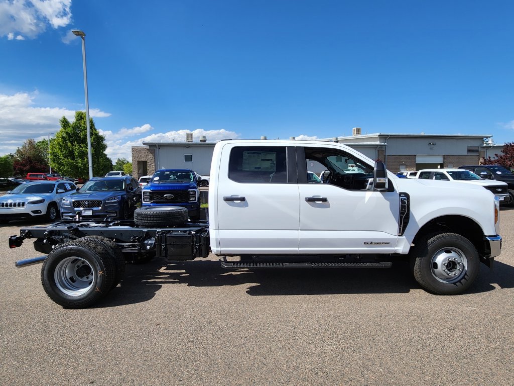 New 2026 Ford F350 XL w/ XL Chrome Package AWD/4WD image 9