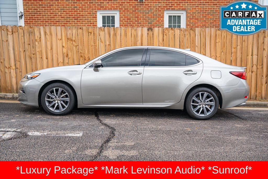 Used 2018 Lexus ES 300h FWD image 10
