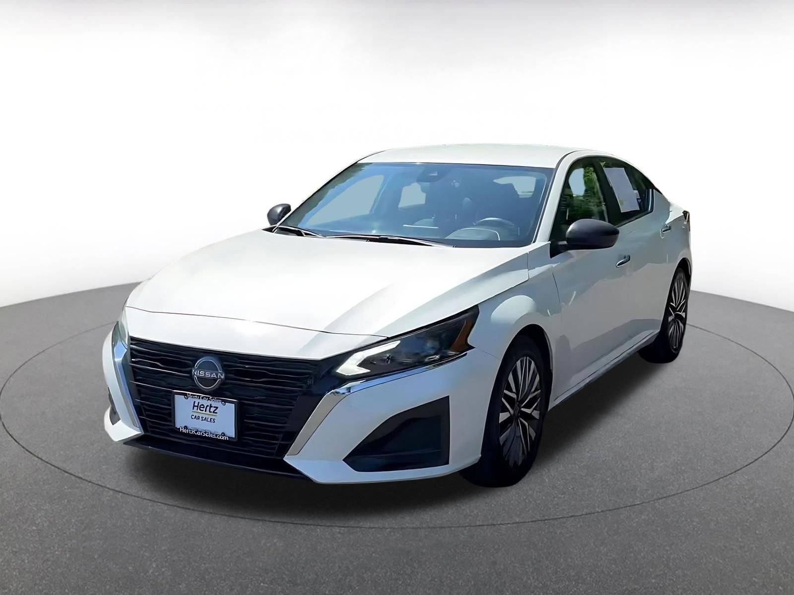 Used 2025 Nissan Altima 2.5 SV FWD image 7