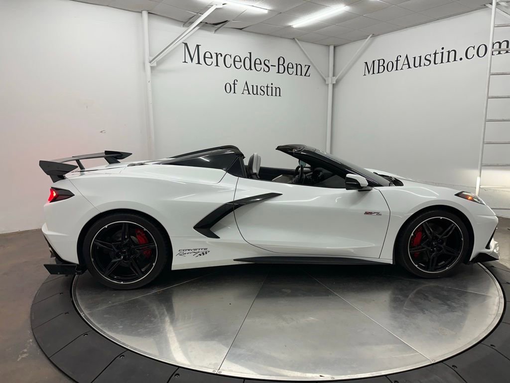 Used 2022 Chevrolet Corvette Stingray Preferred Conv w/ Z51 Performance Package RWD image 9