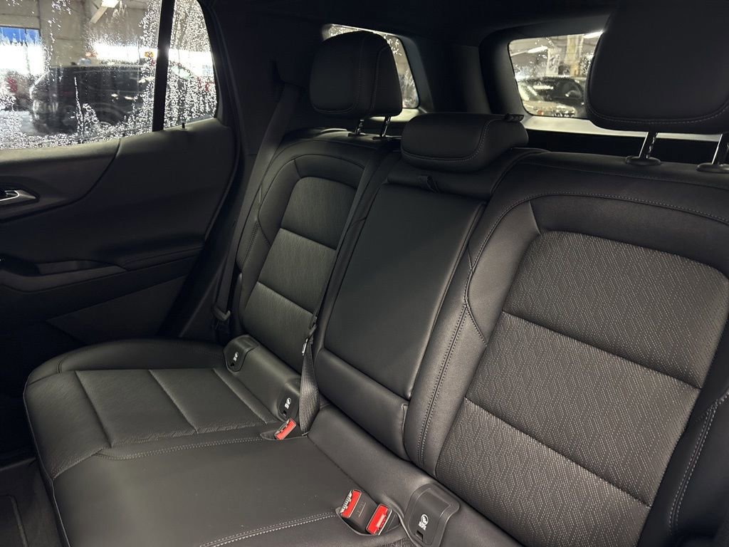 New 2026 Chevrolet Equinox LT w/ Convenience Package II image 19