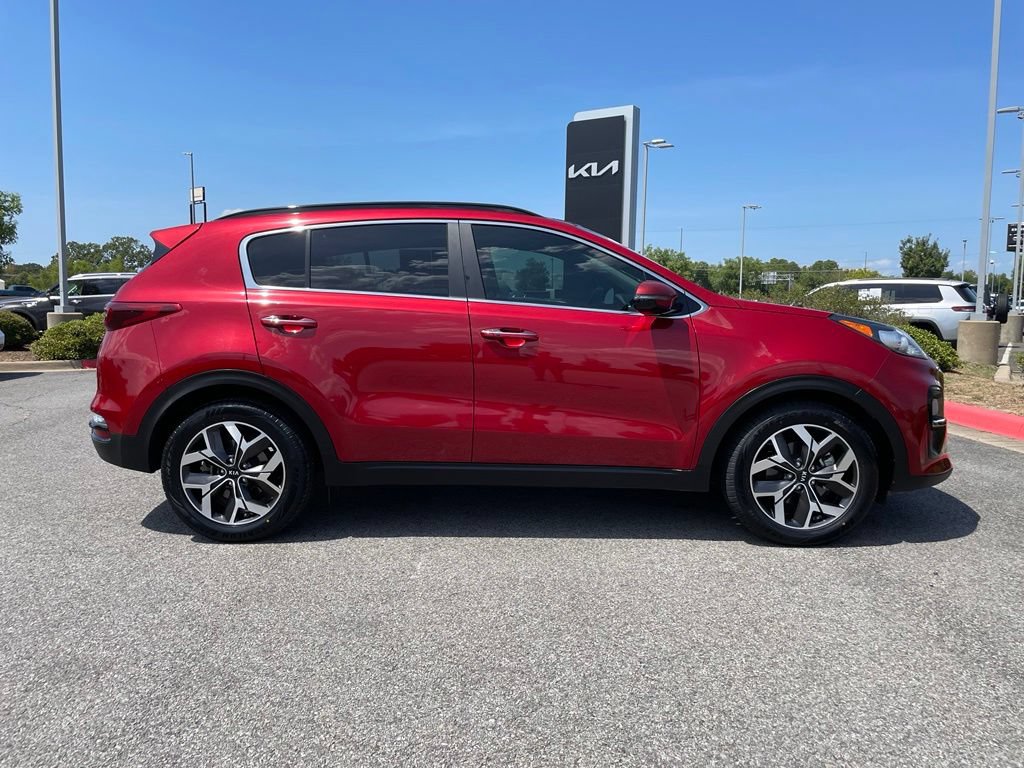 Used 2022 Kia Sportage EX w/ EX Technology Package FWD image 9