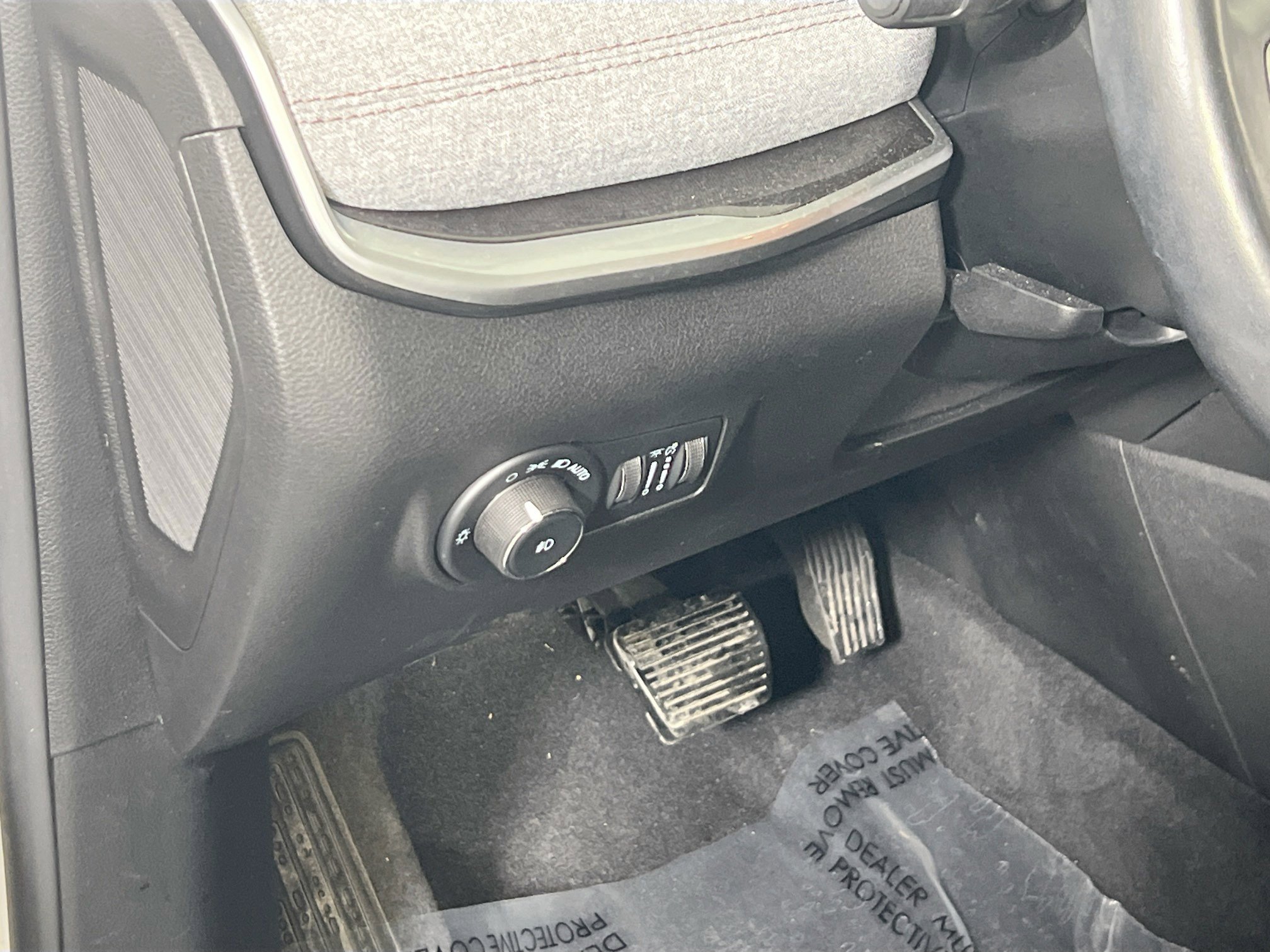 Used 2022 Jeep Compass Latitude w/ Sun and Sound Group AWD/4WD image 10